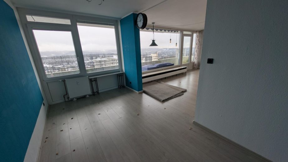 Lichtdurchflutete große Eigentumswohnung Wuppertal Elberfeld/Uellendahl mit Traum-Ausblick – Wohnzimmer 2