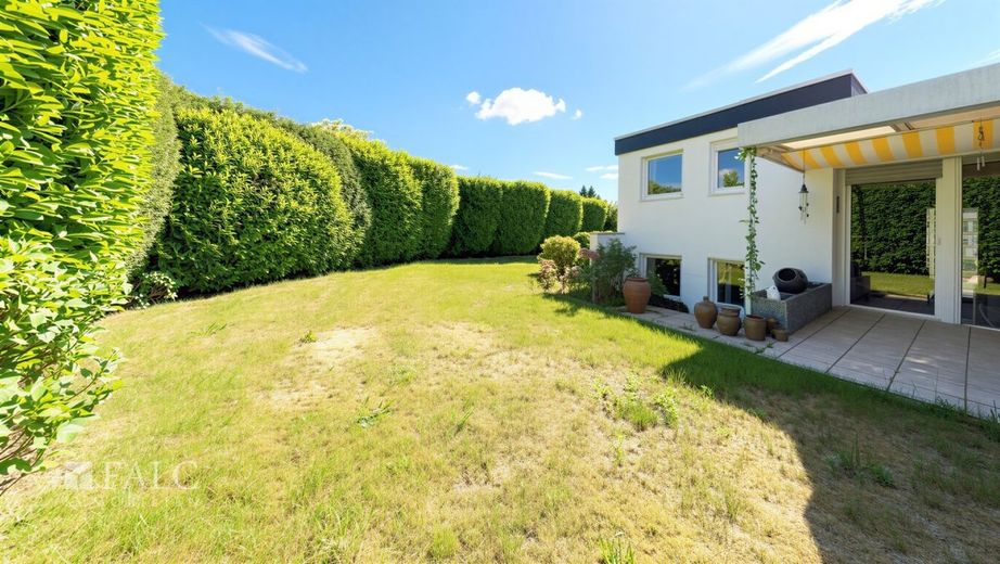 Familientraum auf ganzer Linie – Garten