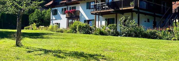 Esclusivo appartamento di 2,5 locali in posizione privilegiata a Feldafing sul lago di Starnberg – Außenansicht