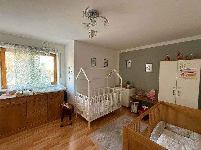 Schlafzimmer 1 vorher