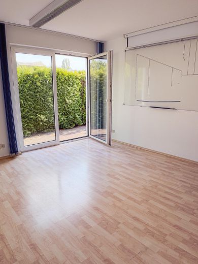 Bürofläche mit 5 Räumen im Gewerbegebiet Schwadermühle in Cadolzburg – ab sofort verfügbar – Raum 4