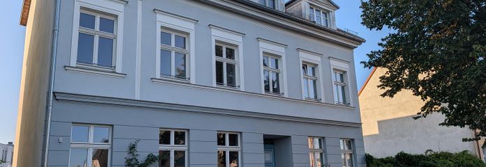 Attraktive 2-Raum-Wohnung mit optimaler Raumaufteilung – Bezugsfertig zum Verkauf – Hausansicht