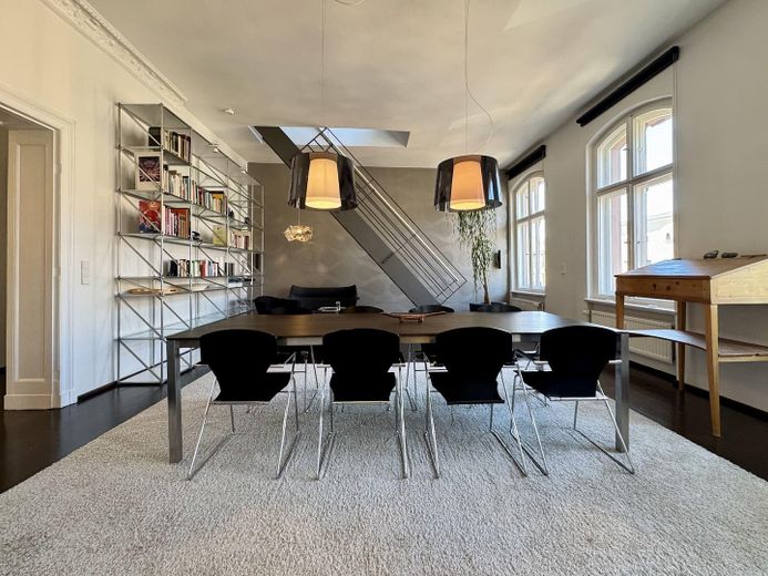 SANS COMMISSION : maisonette sous les combles à Bergmannkiez – Wohnbereich 4. OG