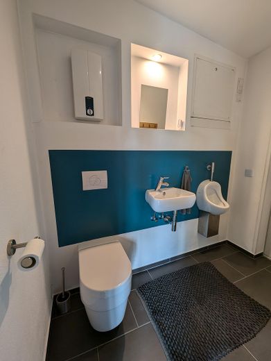 Architektenhaus (KfW 40)+ Extra Wohngebäude + Solar + Teich + Sauna – Bad im Saunabereich