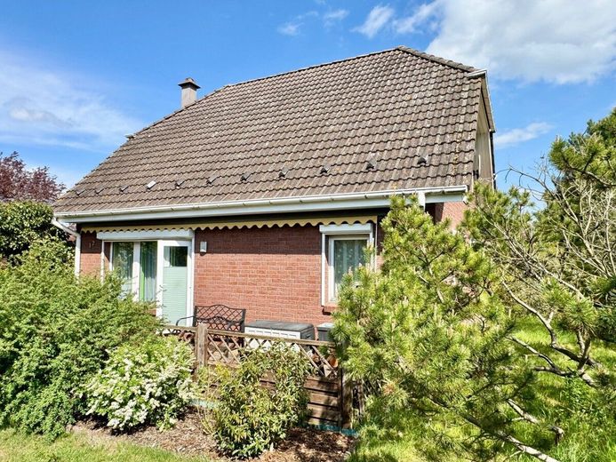 HORN IMMOBILIEN ++ Einfamilienhaus in Warlin bei Neubrandenburg – Hausansicht