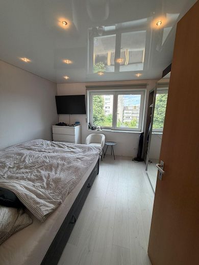 Ruhiges Wohnen ganz oben: Gepflegte 3-Zimmer-Wohnung mit Süd-West-Balkon & Tiefgarage – Photo 17