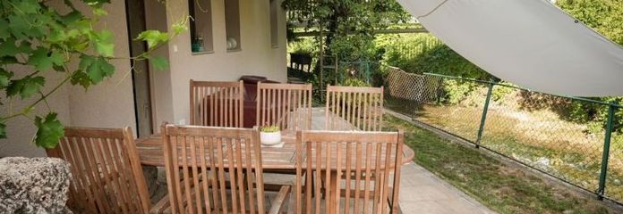 Ein Zuhause direkt an der Erms – sanierte 4-Zimmer-Wohnung mit Garten und besonderem Flair