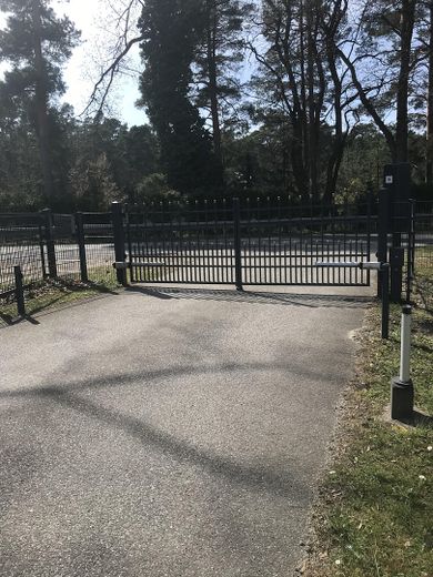 Tor zur "gated community"