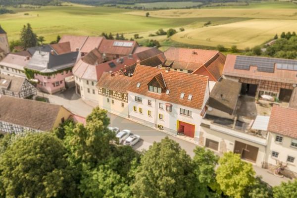 Mehrgenerationen-Traum: Hofgut mit zwei Wohnhäusern auf über 5.000m² Grund