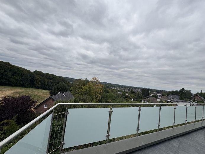 سكن حصري بإطلالة بانورامية – Aussicht