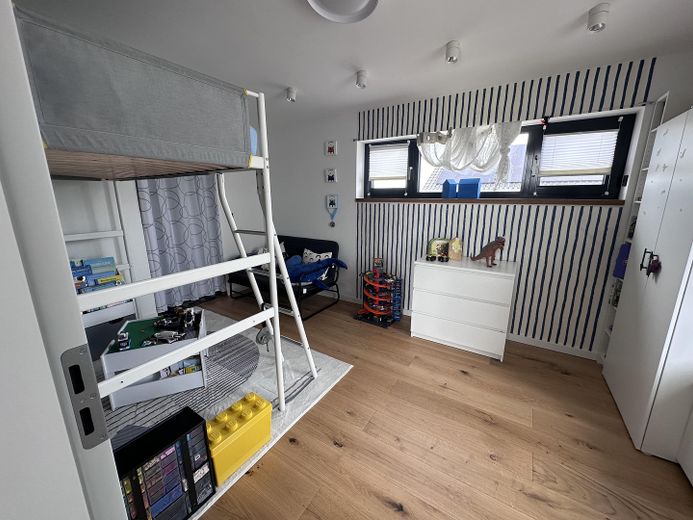 Mönchstockheim Architektenhaus - trifft auf grenzenlose Aussicht – Kinderzimmer_1.OG