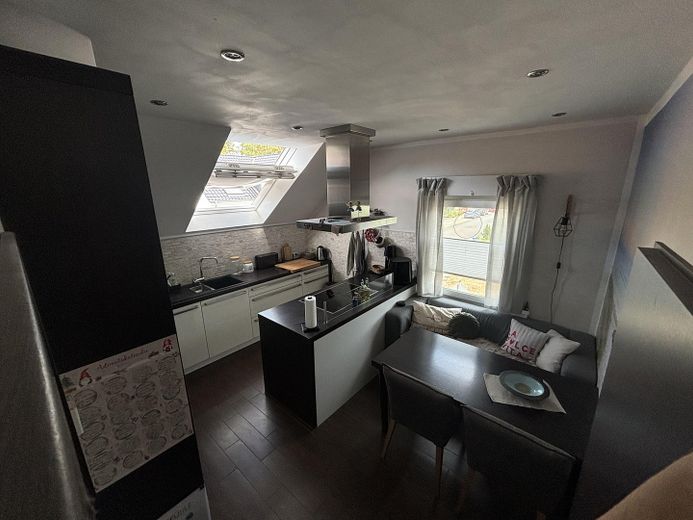 Daire yerine ev hissi | 147 m² | havuzlu özel bahçe | büyük garaj | komisyonsuz – Fotoğraf 9