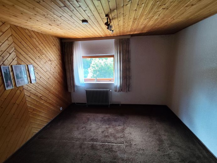 Dom lub połowa bliźniaka z pięknym i dużym ogrodem w bardzo spokojnej lokalizacji – SZ im DG