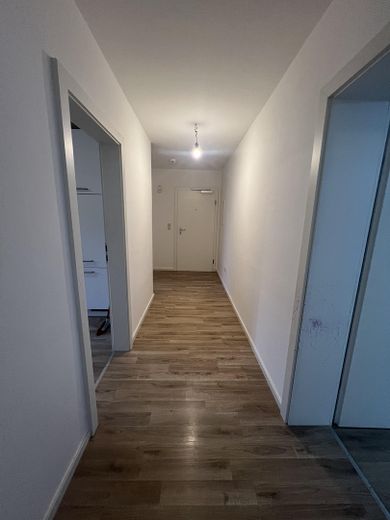 2-Zimmer Wohnung mit 4,5 % Rendite in München Giesing – Flur