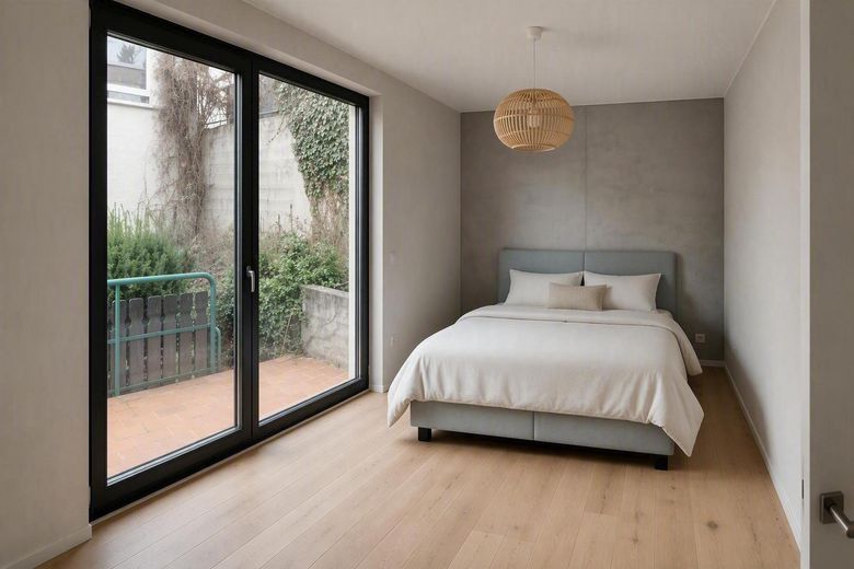 Wohnen mit Charakter: Split-Level-Haus mit viel Platz und mit Blick ins Grüne – Schlafzimmer Eltern