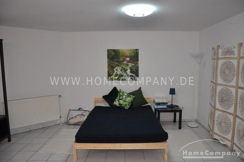 Großes Haus, möbliert, 6 Zimmer, Terrasse /Garten, Balkon, geeignet für bis zu 6 bis 8 Personen. – 34077a8856d6a66f6fecce810a7b9984a98c6b68.jpg