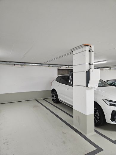 4 Zimmer Wohnung mit direktem Spreeblick und Weitblick über die Stadt – Stellplatz mit Wallbox