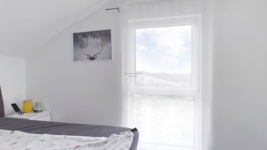 *** Exklusives KfW-40-Plus-Einfamilienhaus mit PV-Anlage, Erdwärmepumpe, Doppelgarage – OG_Schlafzimmer