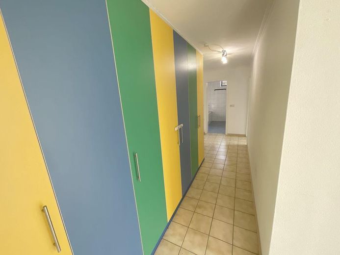 Mooi lichte 2-kamerwoning in Karlsruhe met inbouwkeuken en eigen ingang – Foto 4