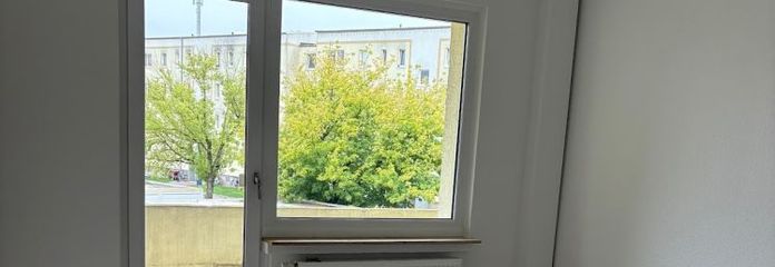 Renovierte 2- Zimmer Wohnung auf dem Kietz ** ab sofort **