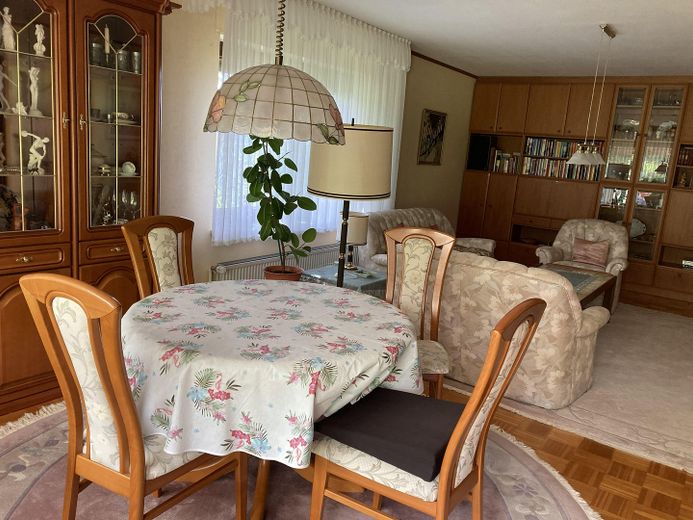 Charming detached house with a large garden in a quiet location on the edge of the forest (Wieterwald) – Wohnzimmer