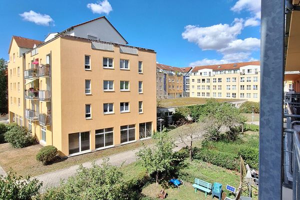 Tolle 2 Zi-Wohnung in gepflegter Wohnanlage