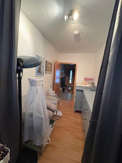 Appartamento di 90 m² con 3 locali, terrazza, cucina componibile e posto auto – Foto 11