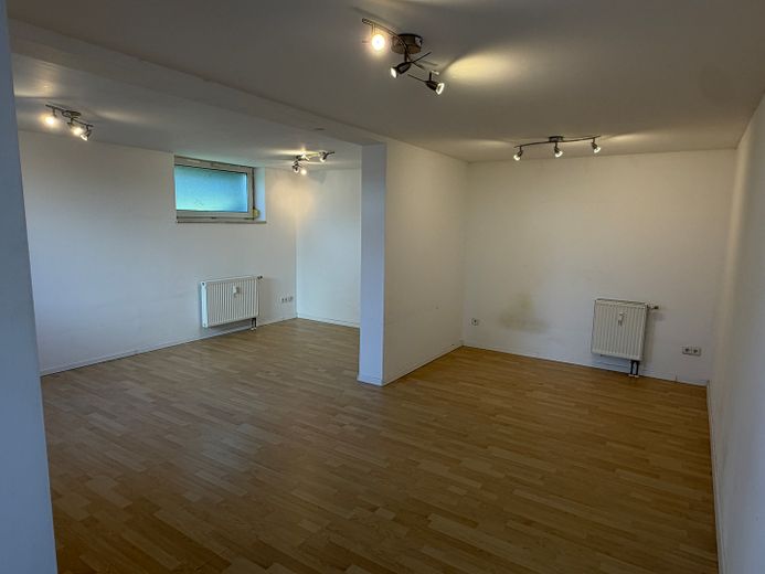 Großzügige 1-Zimmer-Wohnung mit separater Küche und Gartenmitbenutzung – Foto 10