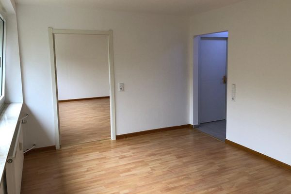Bonito apartamento de 2 habitaciones en Kusel, incluidos gas y electricidad