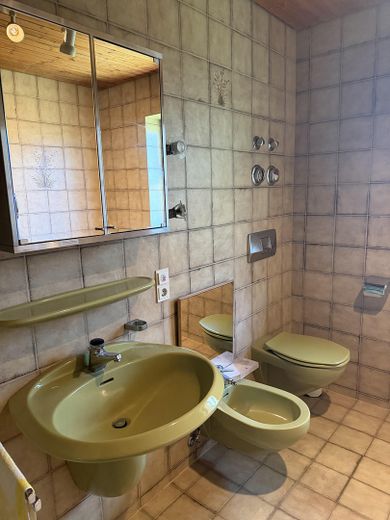 Spaziosa casa unifamiliare con appartamento indipendente e vista panoramica da sogno – Foto 21
