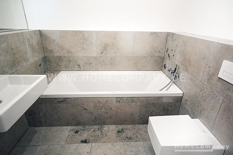 Sachsenhausen 8065917 – Zabytek Henninger Turm, gdy mieszkanie staje się przeżyciem! – 7e1a78910ffbdddee75c01b666b14e2184e038fe.jpg