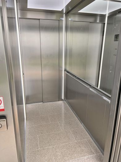 komfortabler Aufzug