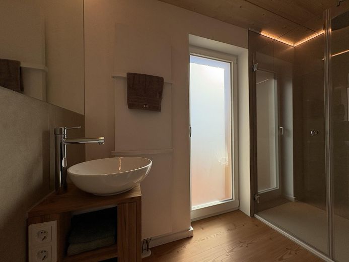 Komfort-Loft in Toplage mitten im Zentrum von Erlangen – Badezimmer