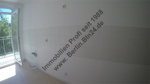 Mietwohnung günstiges Dachgeschoß -- 2er WG - ZweitBezug SüdBalkon – G0030158
