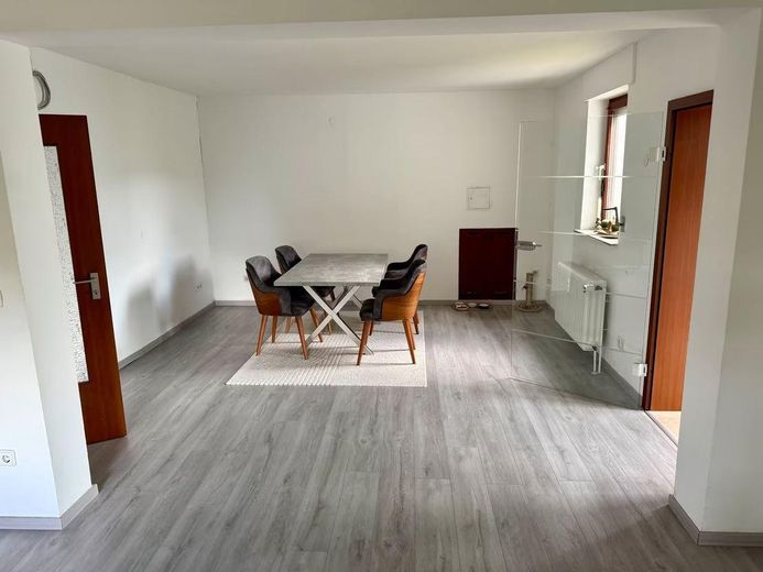 Zweifamilienhaus mit 2 sep. Wohneinheiten | Mögl. Anlageobjekt – Esszimmer Wohnung UG