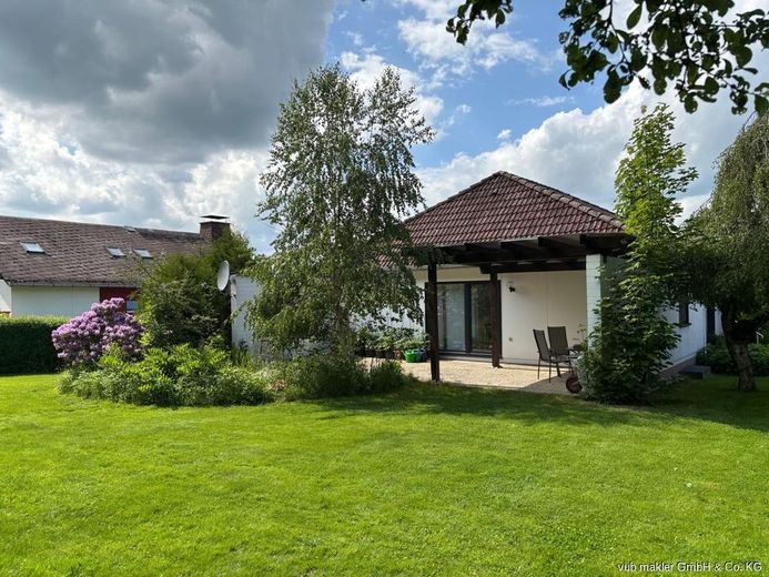 Modernisierter Bungalow mit Terrasse, Keller und großzügigem Grundstück in Förbau – VUB0002444-15