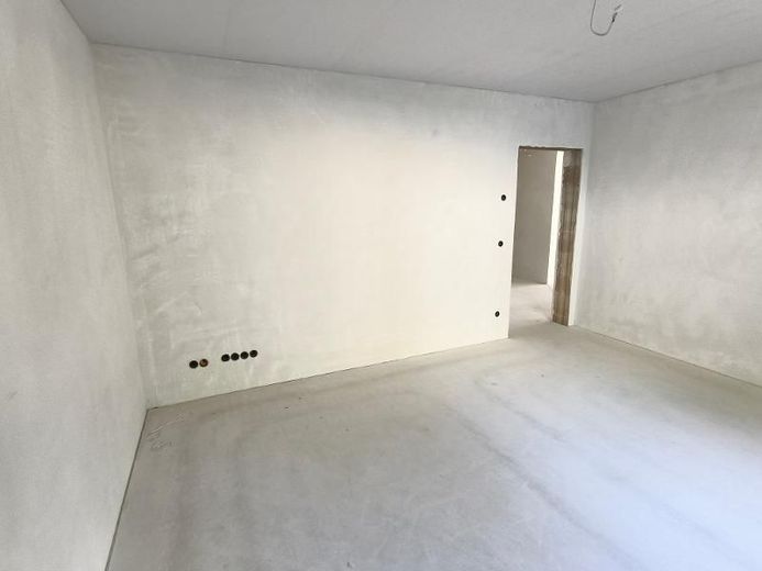 4 Zi. Wohnung (Nr. 3) im EG mit Balkon – Elternschlafzimmer Bild 3
