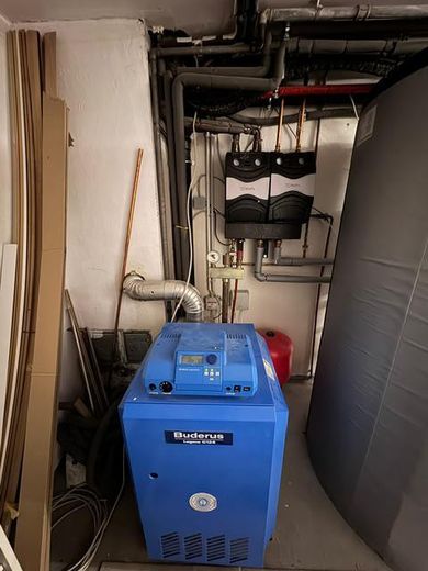 Modernisiertes Reihenendhaus in Toplage Cronenberg – Gaskessel