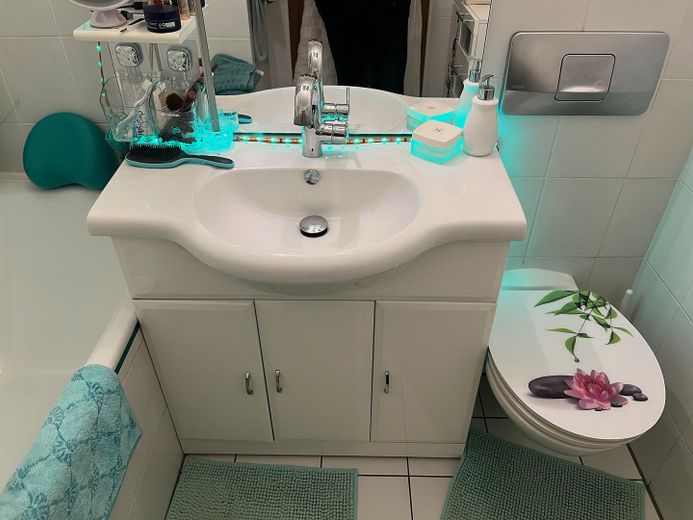 Helle 3 Zimmer-Wohnung in Eicken – Bad, Details