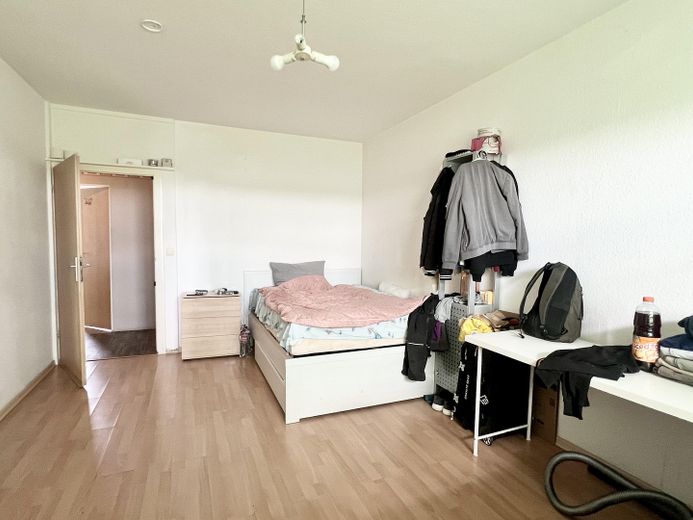 Piso de 3 habitaciones bien distribuido, con balcón y concepto de uso flexible – Foto 6
