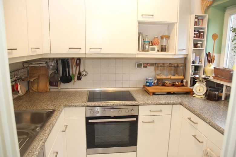 2 odalı Pankow dairesi; balkon, bahçe, bisiklet bodrumu, bodrum deposu (yeraltı otoparkı) – Küche