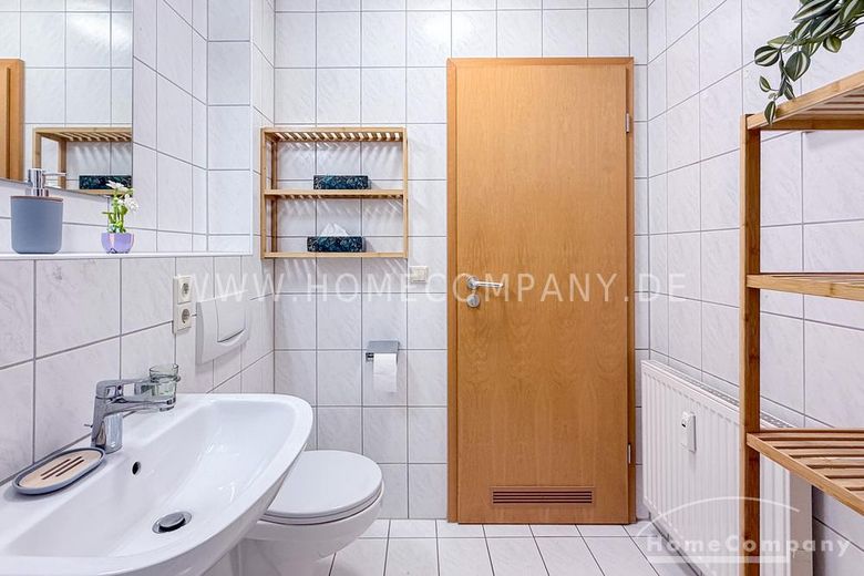 26811 HomeCompany Dresden सुसज्जित/फर्निश्ड स्टूडियो अपार्टमेंट Dresden-Neustadt में बालकनी सहित, अधिकतम 2 व्यक्ति – 86a574164b357c388212a95402879fa177767e24.jpg