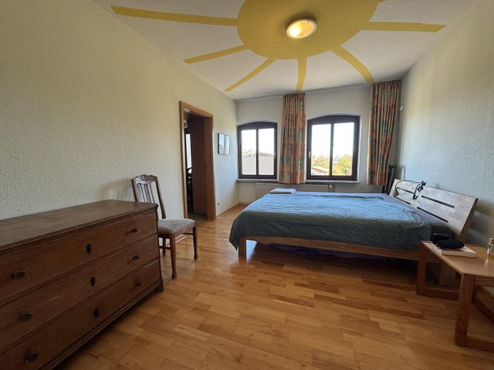 Schlafzimmer 1