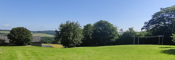 Wiese mit Aussicht B1