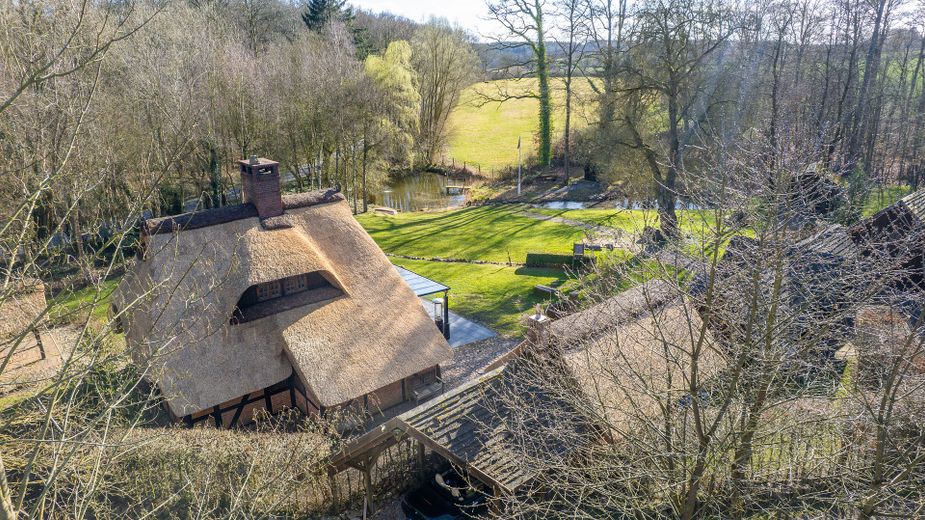 Reetdach - Anwesen in Alleinlage, 7315 qm Parkgrundstück Reetdachhaus See Teich Haus Reetdachkate – Foto 2