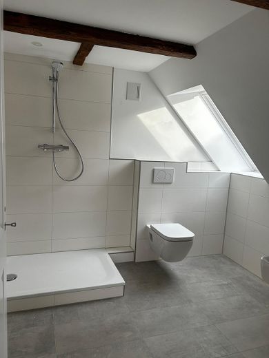 Sanierte Maisonette im Ostertor – Bad DG