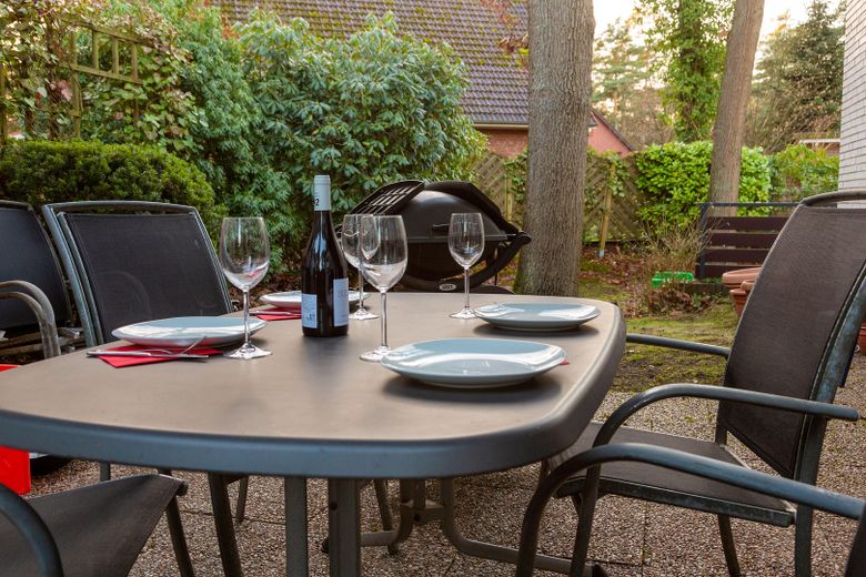 Großzügiges Einfamilienhaus in bester Lage mit tollem Garten – Terrasse OG