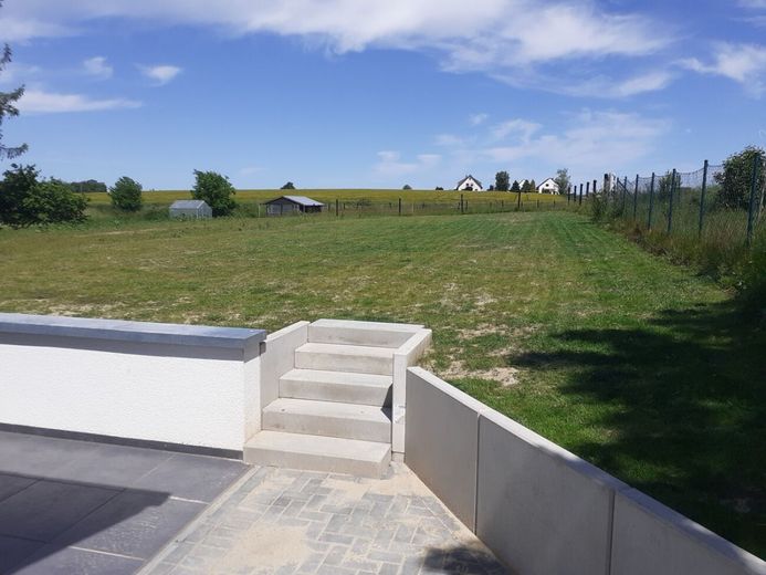 Moderne Doppelhaushälfte mit großem Garten, Weitblick &amp; Carport in Werste – Gartenzugang