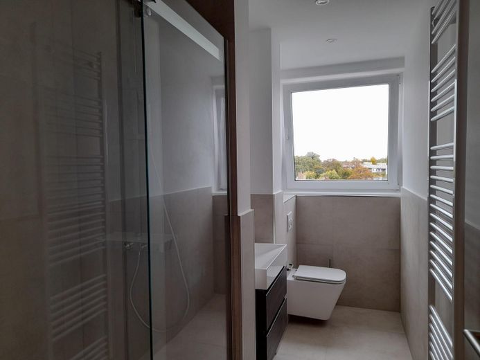 ++TOP renovierte 4 ZKB++großer Südbalkon++2 Bäder++Küche++möbliert – Foto 21