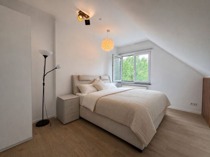 DIETZ: VOLL-MÖBLIERTE 2-Zimmer-Wohnung! Möbelbilder folgen! Leidersbach – Foto 1